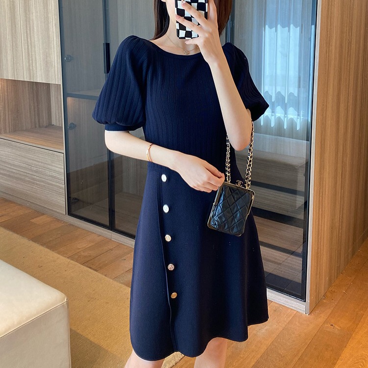 [Special Offer, Non-Refundable] Elegant Slim Round Neck Slimming Look Elegant Flower Bud Sleeve Short-Sleeved Buttoned Knitted Dress