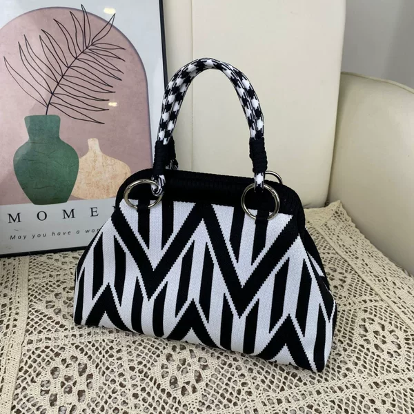 Factory Wholesale Retro Houndstooth Knitted Handbag Dumpling Bag Shoulder Bag Versatile Casual Bag Tote Handbag