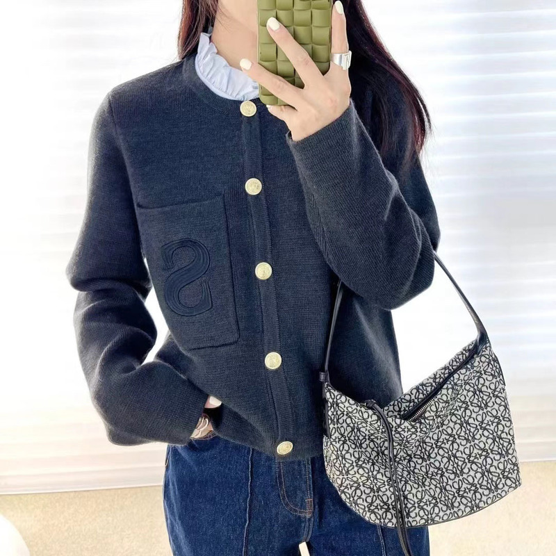 S's New Small Fragrant Dress with Detachable Neckline and Metal Buckle Embroidered Knitted Cardigan Top Jacket S's New Small Fragrant Dress with Detachable Neckline and Metal Buckle Embroidered Knitted Cardigan Top Jacket