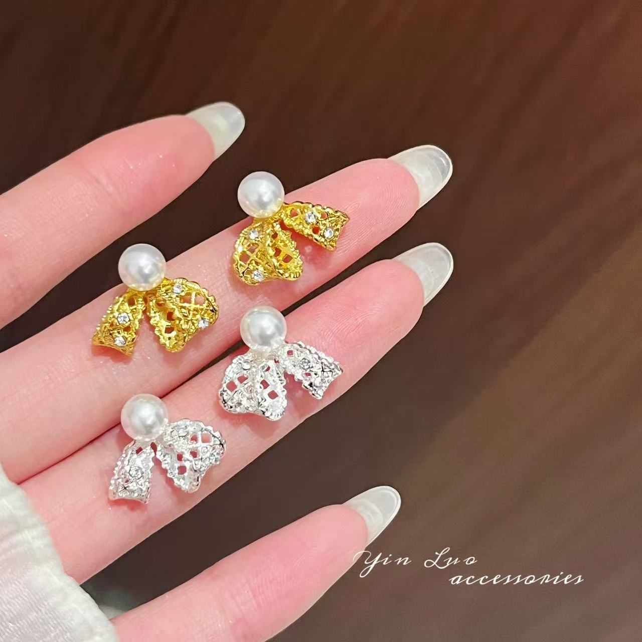 Sweet Lace Bow Pearl Earrings for Women, Light Luxury and High-End Earrings, Unique Niche High-End Light Luxury Earrings
