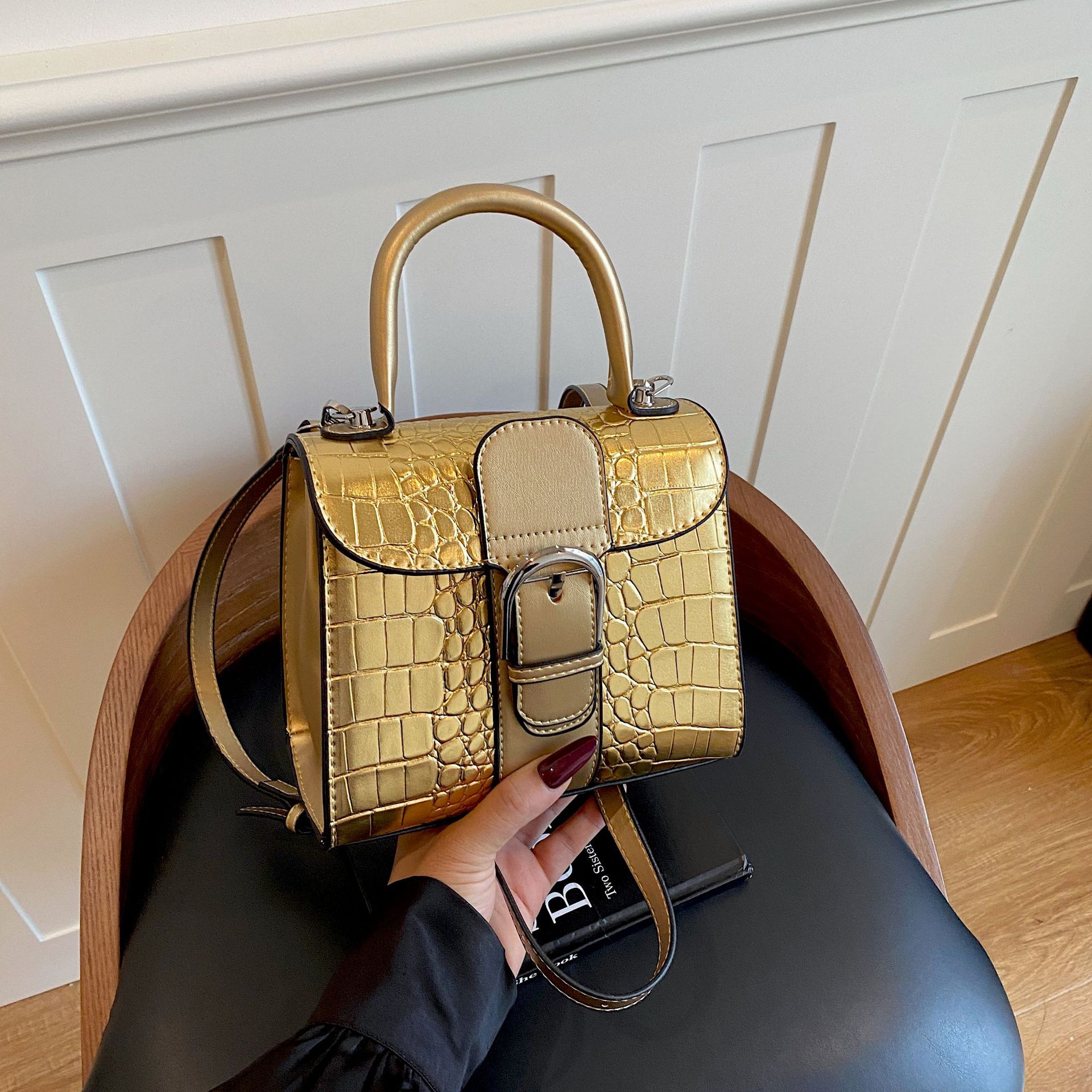 Bolso de mano retro cocodrilo transfronterizo lujoso ligero de moda versátil bolso de hombro de tendencia diaria de comercio exterior bolso de color contraste Kelly
