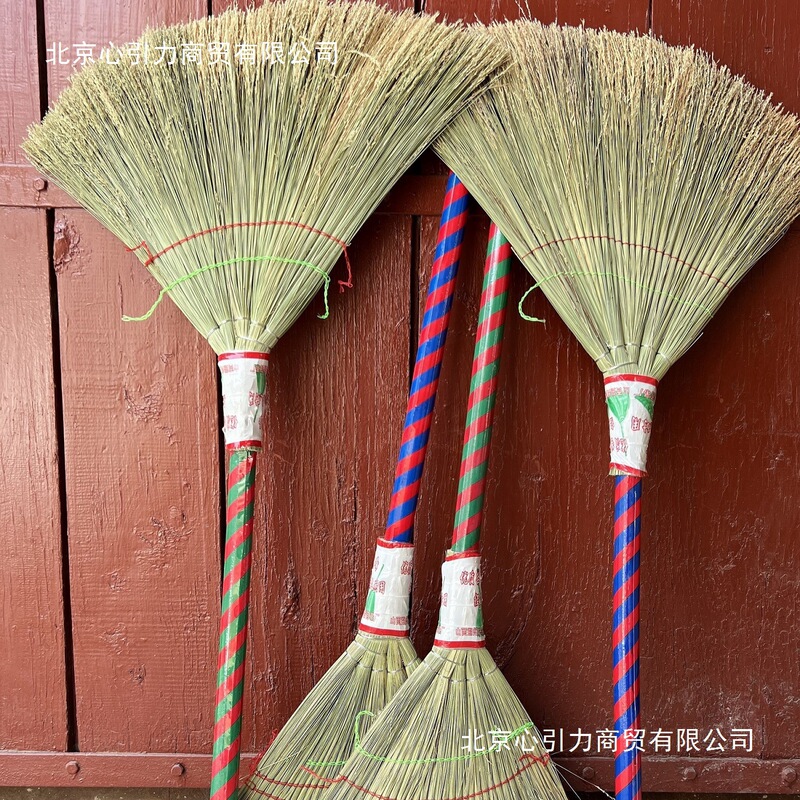 Handmade dragon-wool broom, traditional outdoor reed broom, non-stick hair broom for factories, household outdoor bamboo broom