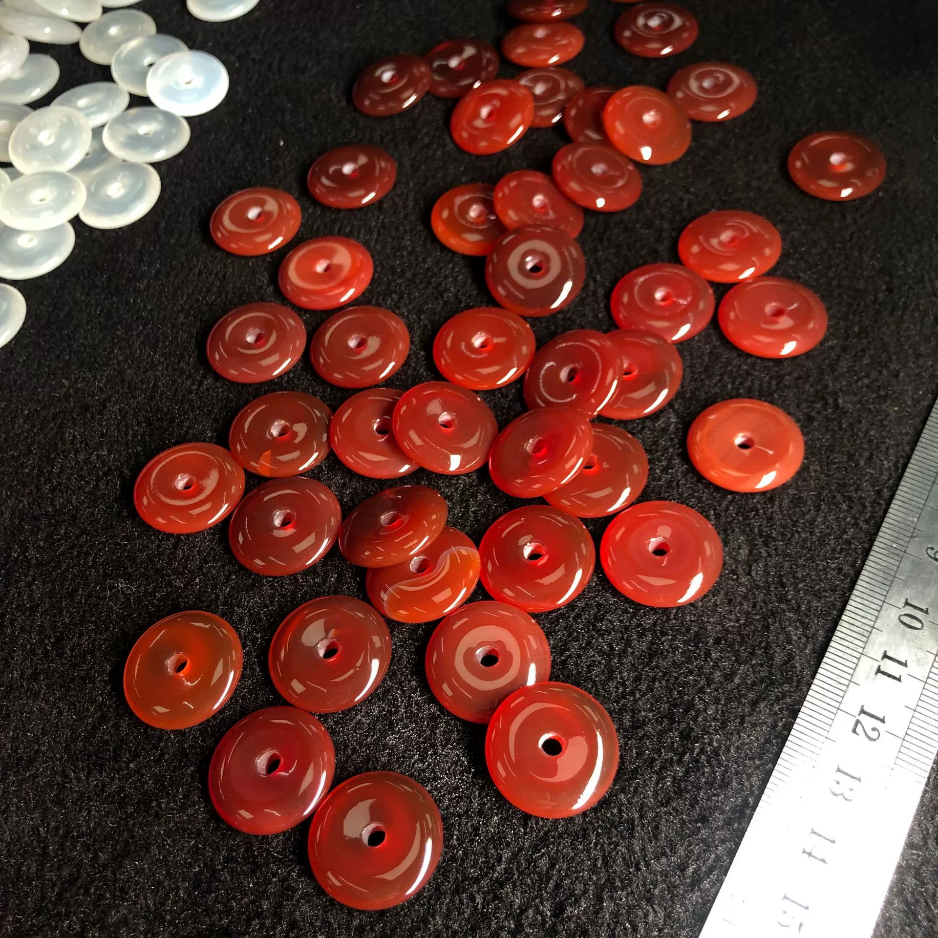 Натуральный белый халцедон безопасная пряжка 12-30 мм красный и белый ледяной агат подвеска DIY аксессуары [Фабрика прямых продаж]