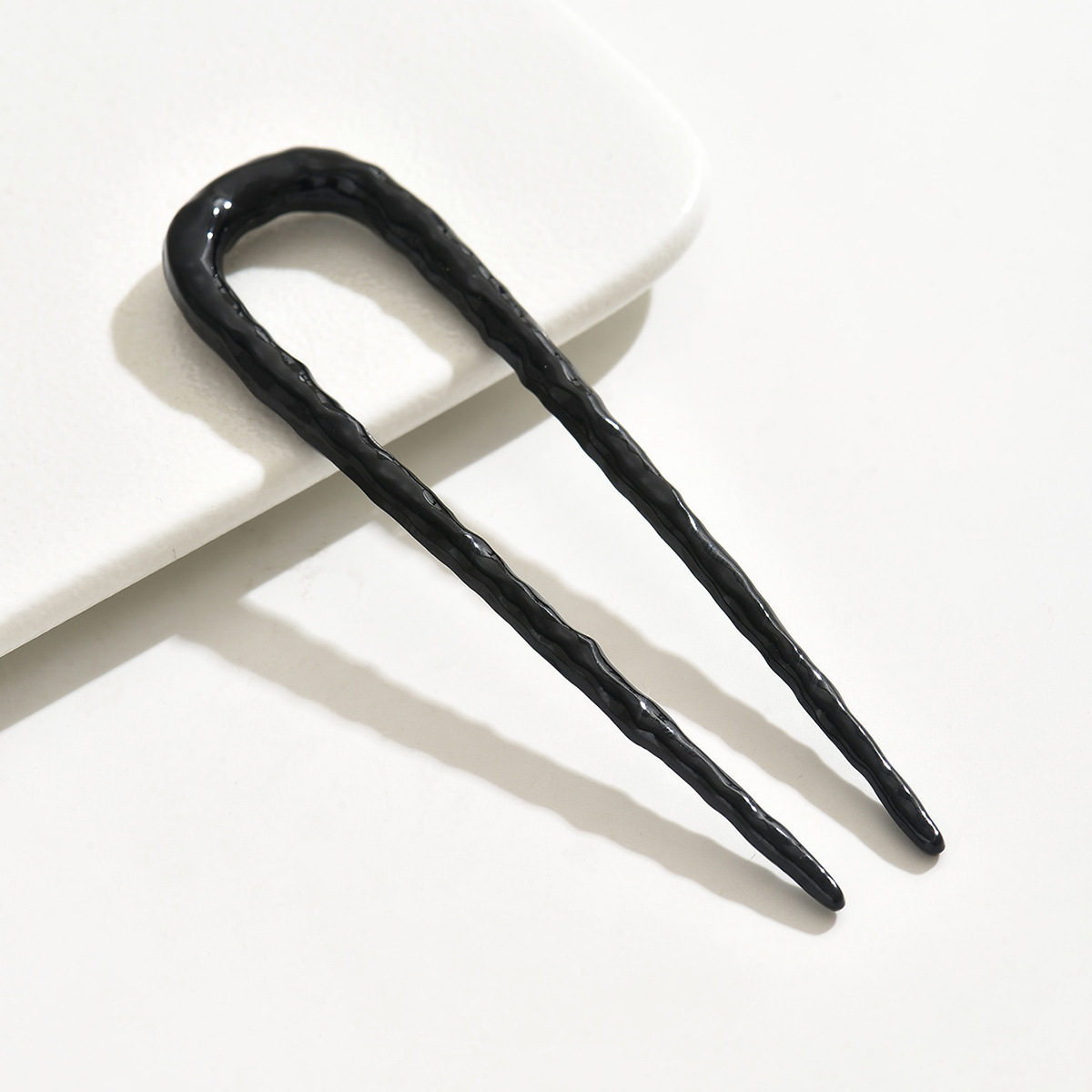 Clásico europeo y americano de alto nivel 18k pinzas de cabello de metal simple en forma de U, pinzas de cabello de tendencia líquida, pinzas de joyería