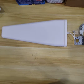 信号放大器;卫星天线;中继器