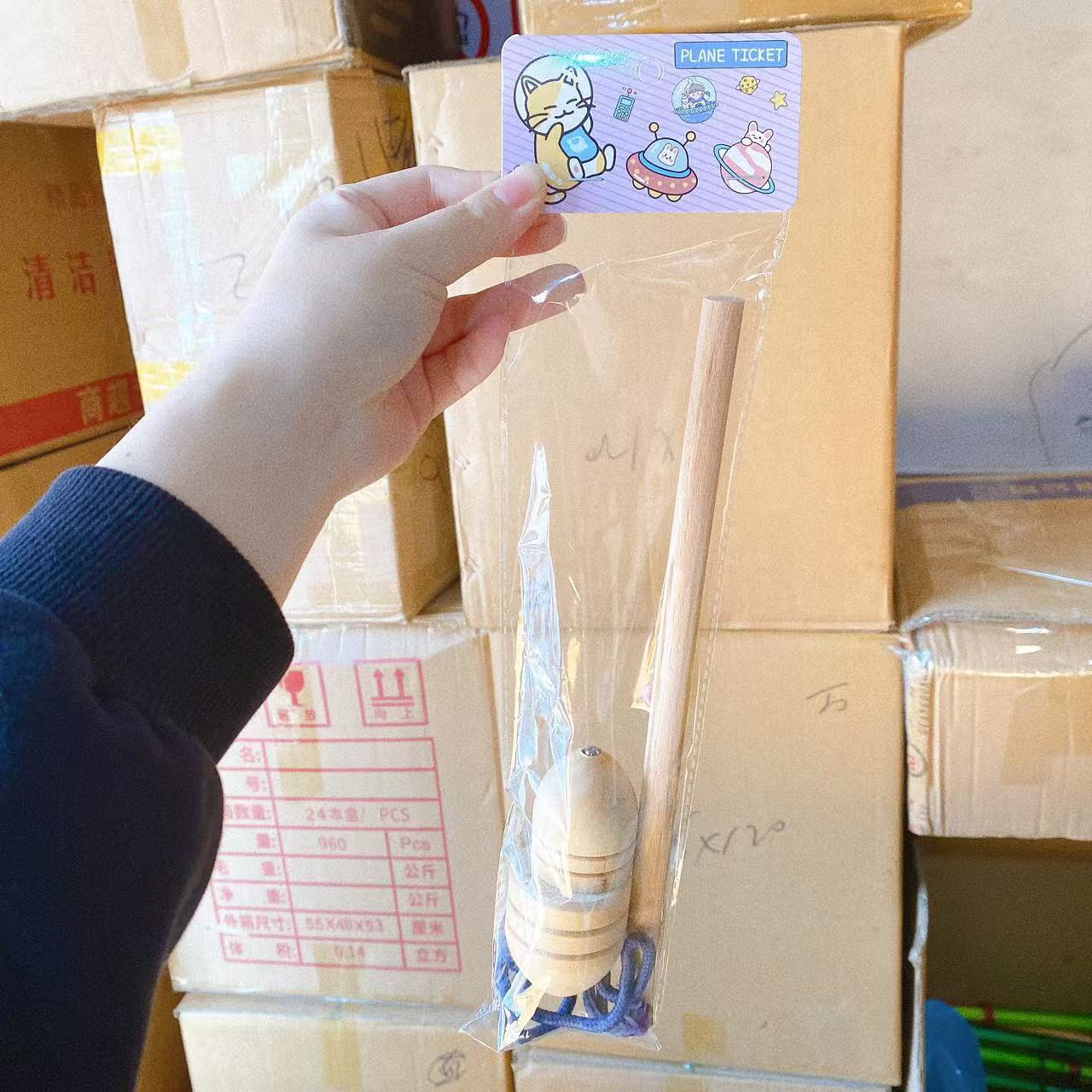 Juguetes de madera para niños giroscópicos bolsas alargadas varillas 2 juegos de juguetes tradicionales nostálgicos 2 yuanes lotes