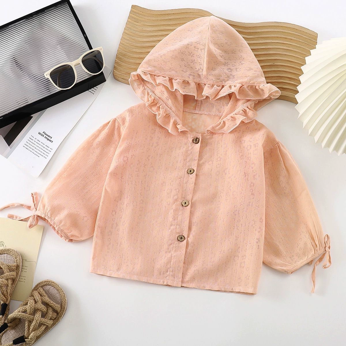 Летняя милая кружевная одежда для маленьких девочек с тонкими вырезами, новая детская дышащая и легкая верхняя одежда с капюшоном для интернет-знаменитостей