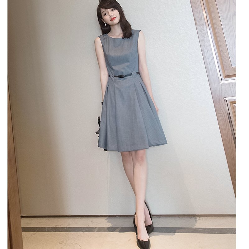 2026 Summer Dress with a Cinched Waist, New Summer Style, Elegant and Professional, Suitable for Formal Occasions, Light Luxury, Petite Size, Age-Reducing Dress 2026 Summer Dress with a Cinched Waist, New Summer Style, Elegant and Professional, Suitable for Formal Occasions, Light Luxury, Petite Size, Age-Reducing Dress