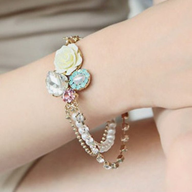 435-3 热卖玫瑰花朵蔷薇花闪钻三层镶钻珍珠手链手饰 版手链多层