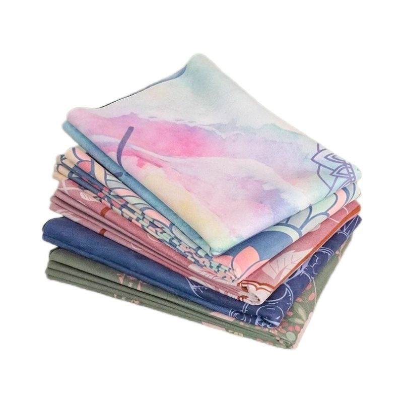 Brand new yoga mat, sweat-absorbent, non-slip, portable, and machine washable