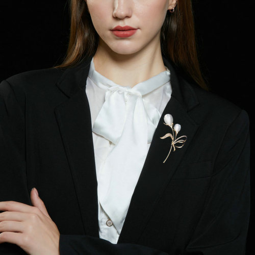 Winter sweater coat coat accessories corsage fixed clothing cardigan pin flower opal tulip brooch