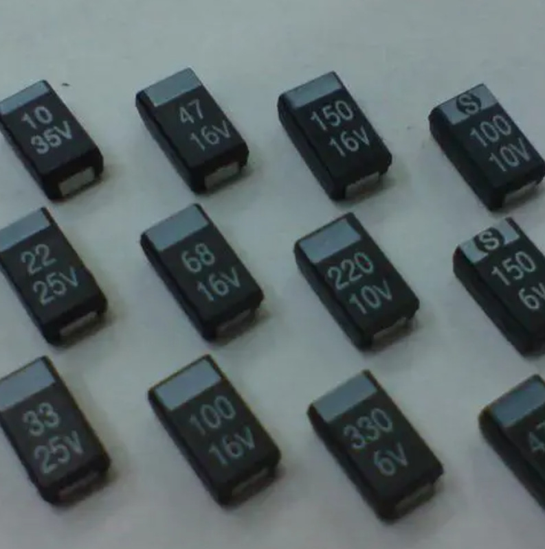 100uF 10V C CASE 20% Inward L SMD 6032-28TR3C107M010D0100