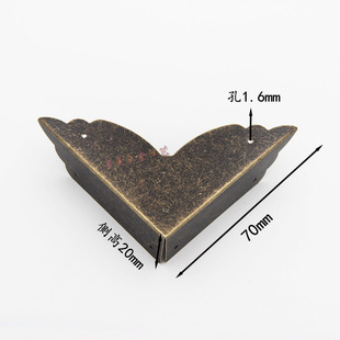 Iron oversized corner table and chair corner protector three vertical anti-collision angle retro corner home decoration hardware accessories wholesale