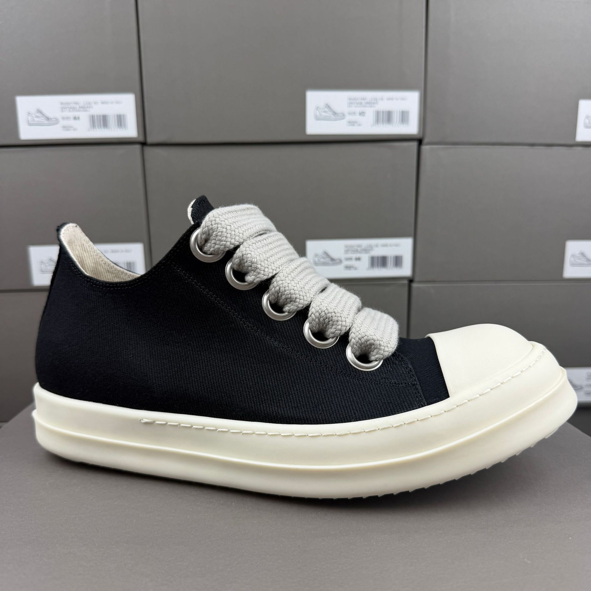 Rick Owens DRKSHDW Low Sneaks Canvas Jumbo Lace Black Milk DU02C5802-DQ