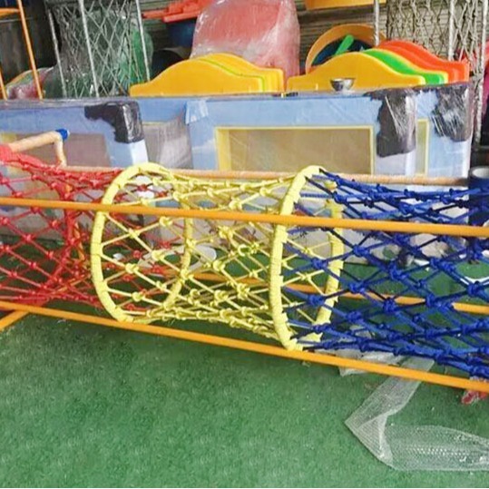 厂家供应新型彩色安全网 儿童拓展网 规格齐全 防坠建筑漫步网等