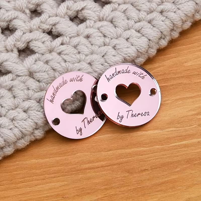 Heart-Shaped Hollow Acrylic Tags, Handmade Knitted Sweater and Bag Tags, Customizable DIY Decorative Labels