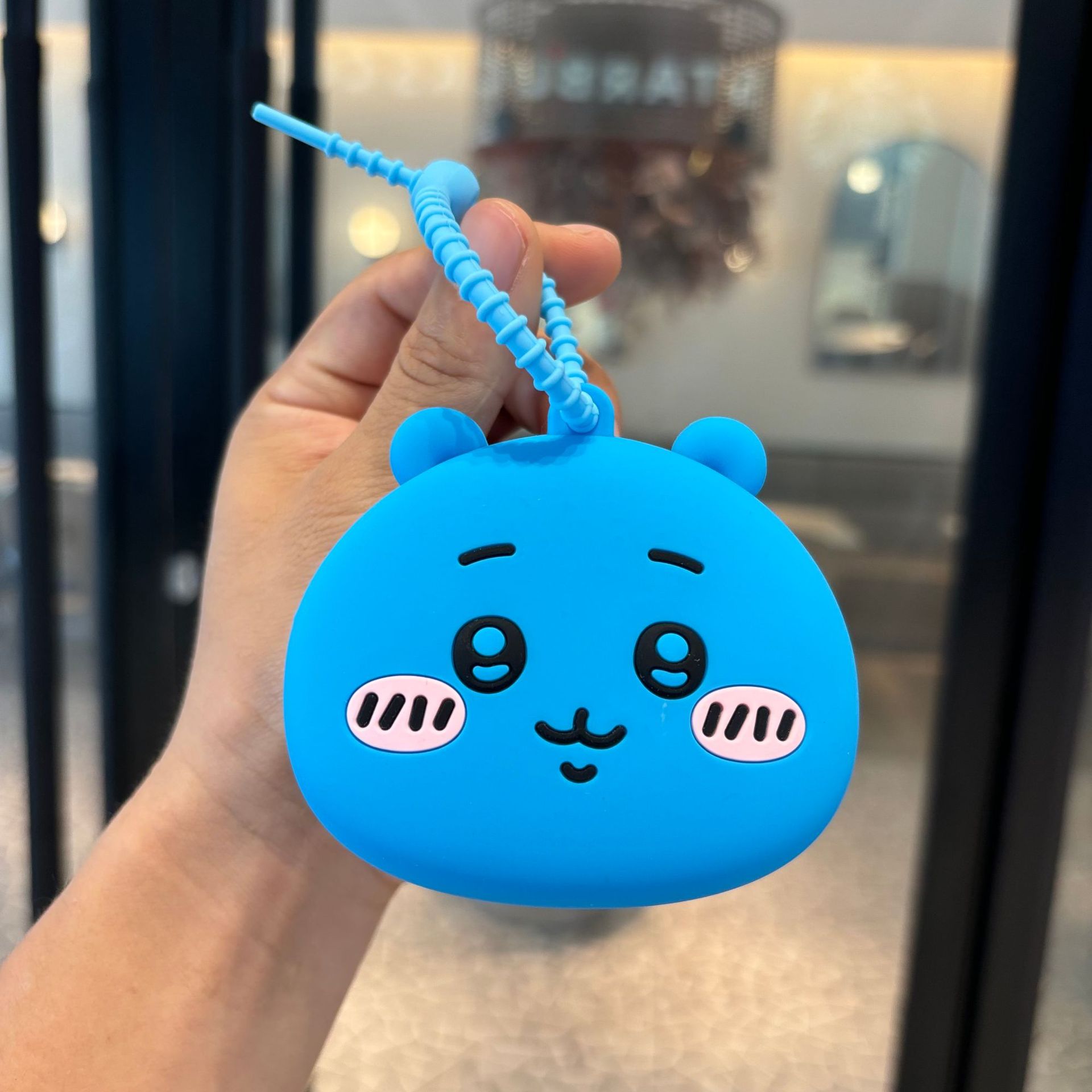 サンリオの小銭入れのキーホルダーが可愛いです。