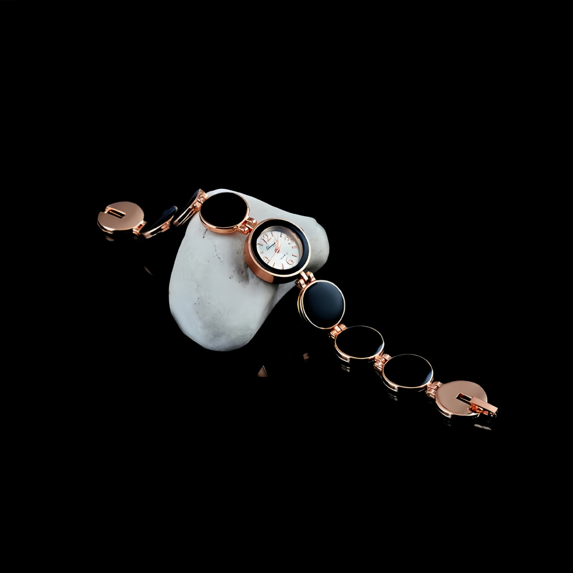 Factory direct Korean bracelet watch Brown circle leisure watch fashion gift watch women's watch