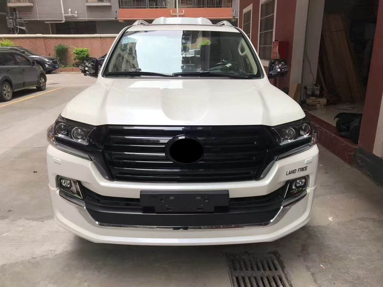 Suitable for 16 Models of Land Cruiser Modified Front Grille, Original Style Grille for Land Cruiser