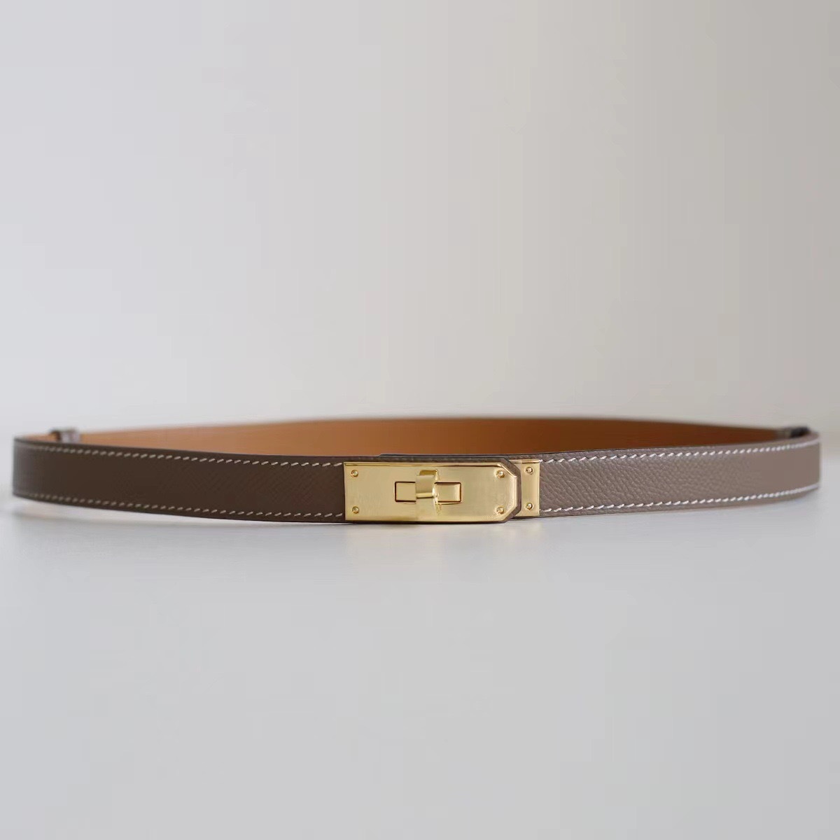 H 回転ロックバックルケリー細いベルト多用途レディースベルトヤシ柄装飾ドレスジャケット小さなガードル