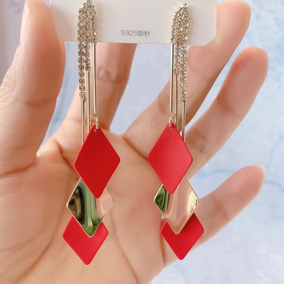 0df0843cb02bdf8578ea2a18c36f74