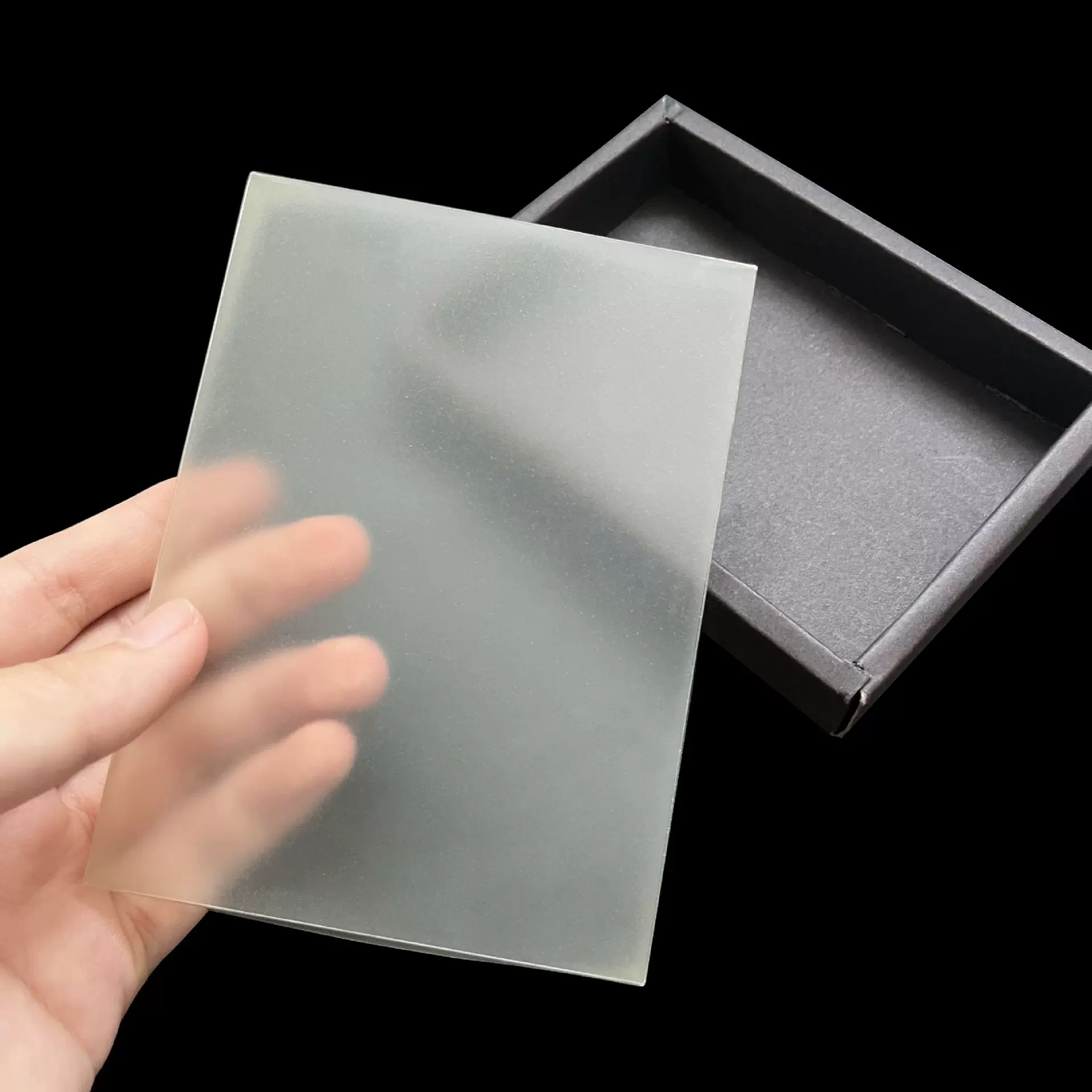 PVC硬质磨砂半透明塑料片材 包装折盒