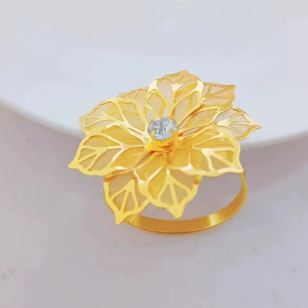 High-end paper napkins, fashionable metal copper ring for hotel, flowered, wholesale