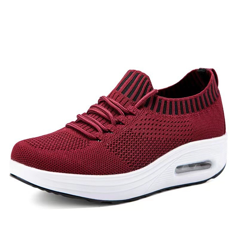 New Style Slip-On Cross-Border Round-Toe Sports Mesh Shoes Foreign Trade Large Size Women's Casual Breathable Fly-Knit Shoes