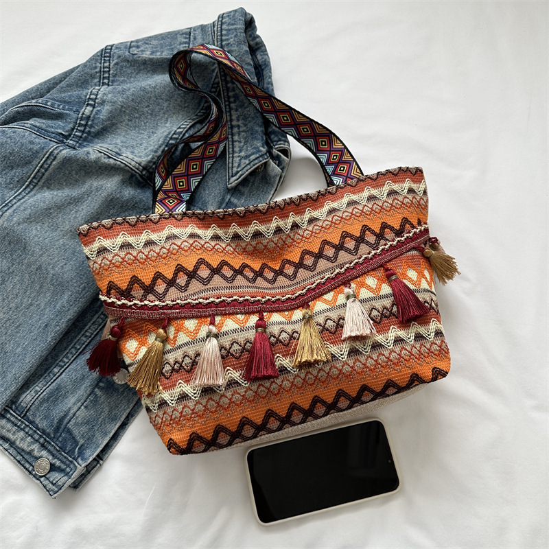 Bolso de mano de textura de moda transfronteriza, bolso de hombro, bolso de estilo nacional, bolso de mujer, nuevo bolso de mochila de gran capacidad, bolso especial