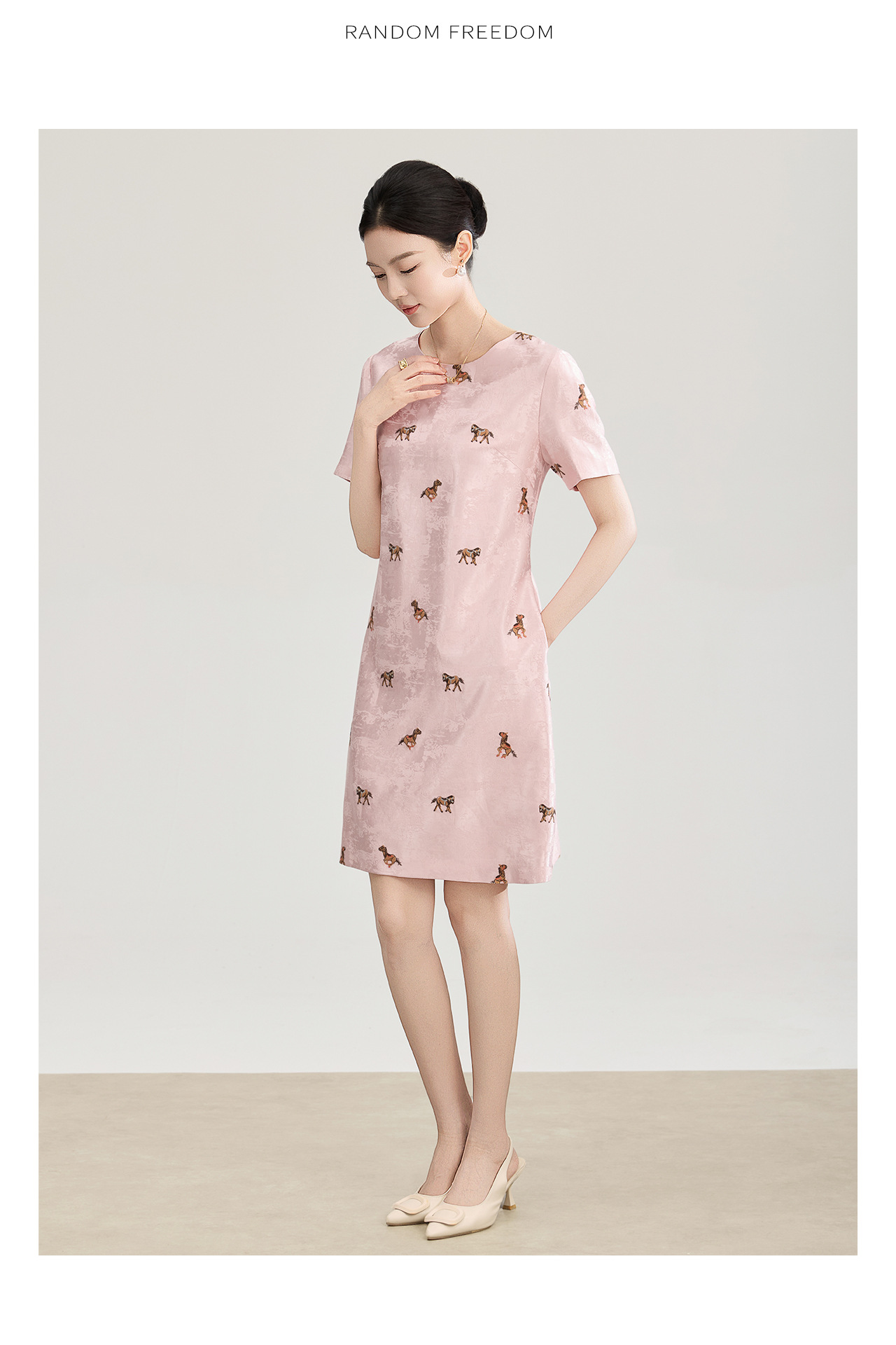 Đầm maxi nữ tay ngắn thêu hoa văn jacquard, chất liệu linen phối ren — màu hồng chi tiết 15