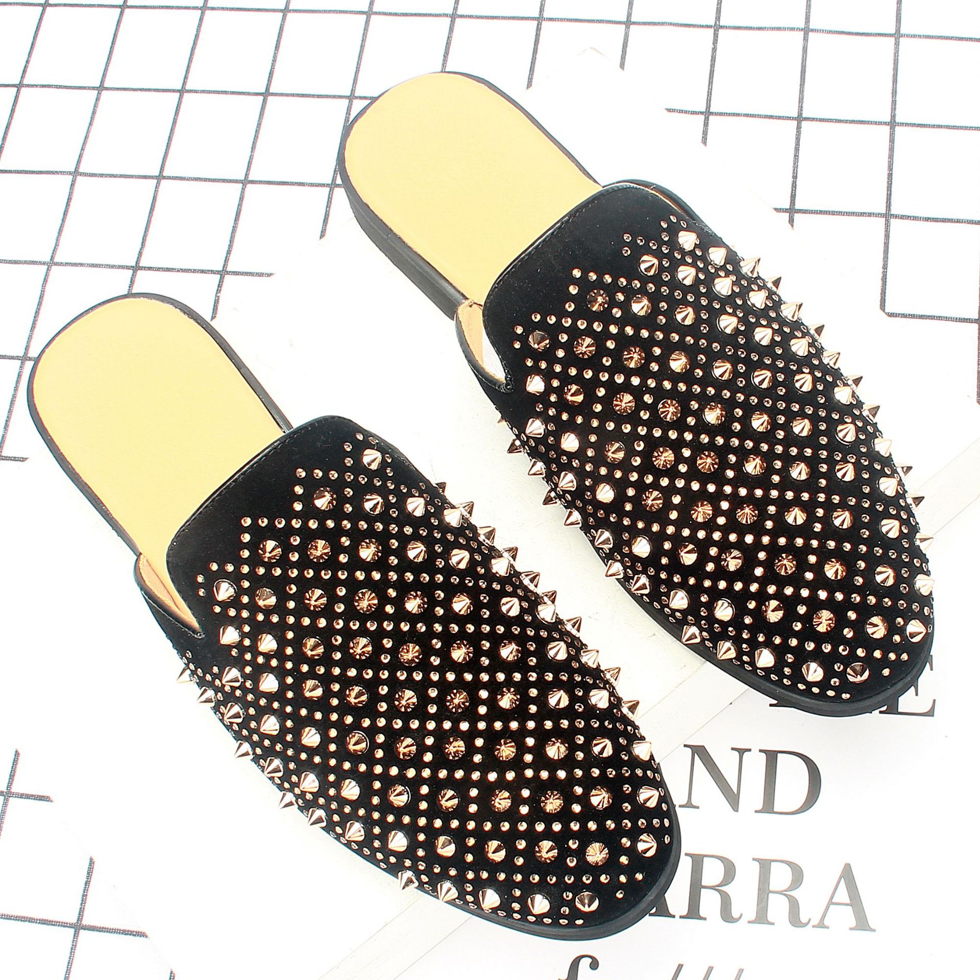 2022�ļ���������СƤЬ��ʿ����һ�ŵ�Ӣ�׺��泱������Ь176