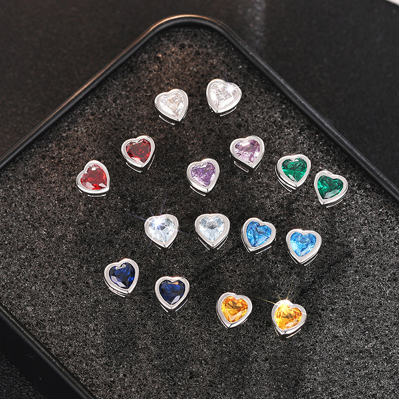 3g Weight Copper Ear Needle Material Ear Studs Classification 1 Pair Quantity Daily, Street Occasion Copper Material Heart Shape Pattern All Seasons Season Women's Gender Sweet Style 1 Pair Sweet Heart Shape Copper Ear Studs 2