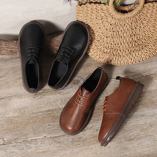 Women's New Retro Soft Sole Bean Sneakers Slip-On Ankle Boots Autumn Small Leather Shoes with Laces Flat Shoes for Plus Size