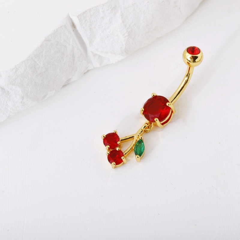 16G labret stud size and finish detail