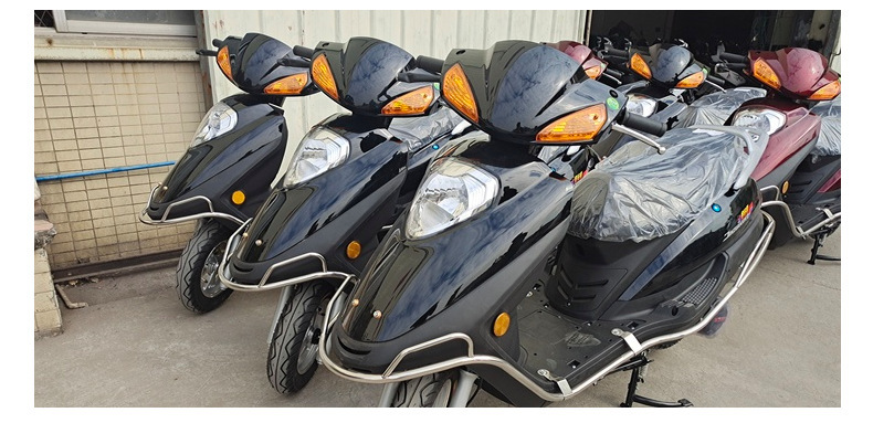 The motorcycle can be registered, it is a brand new vehicle, YuZuan fuel-powered, National IV standard, electric injection, women's scooter 125CC