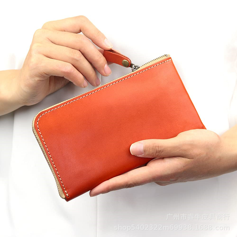 Long small clutch bag with zipper