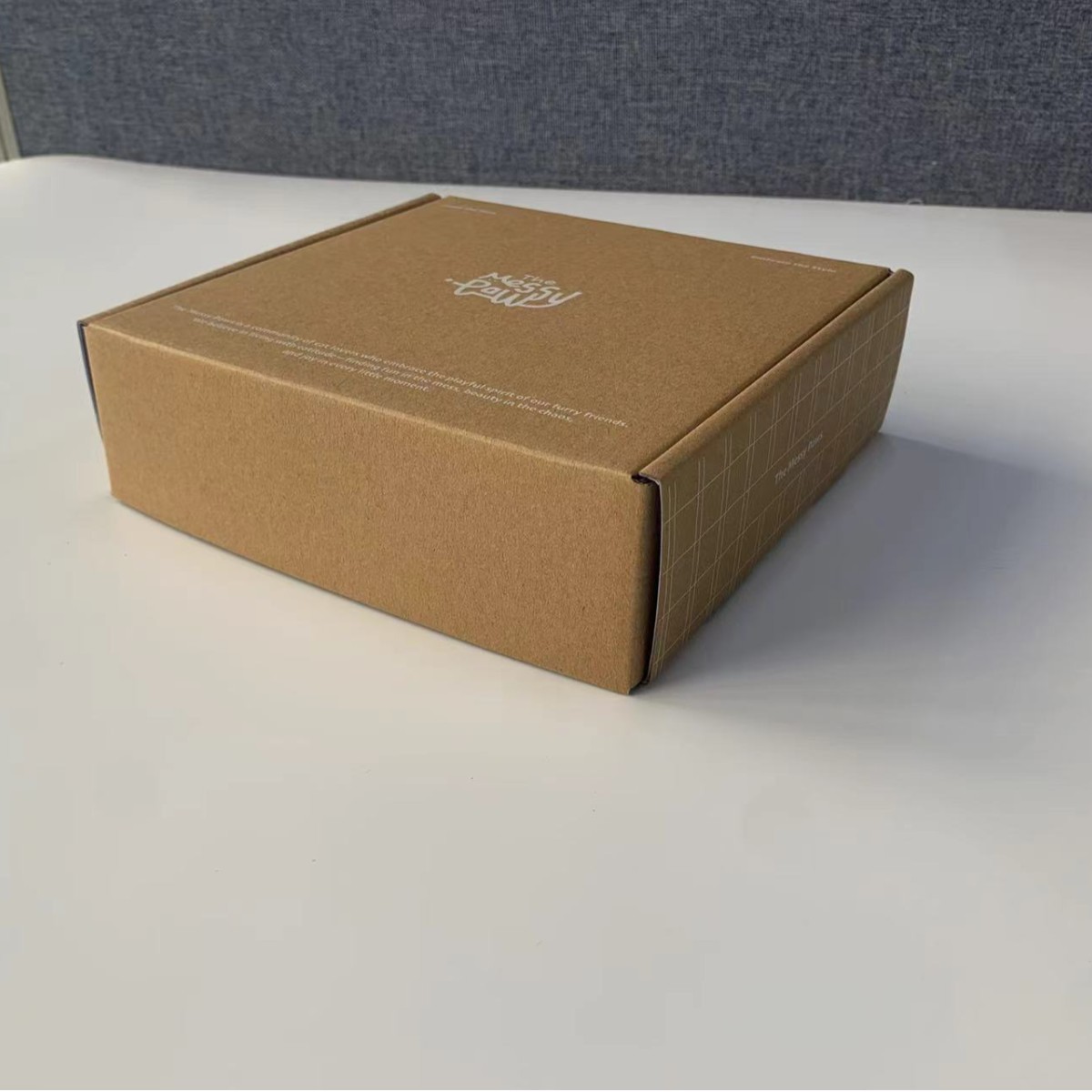 彩色印刷飞机盒礼品盒瓦楞盒彩盒纸箱拉链服装盒包装盒定制彩印