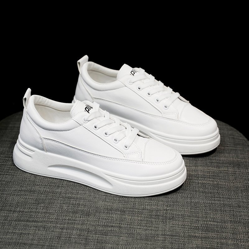 화이트 [클래식하고 활용도가 높은 플랫하고 편안한]