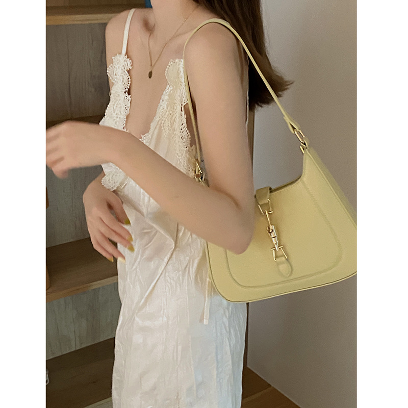 Small design shoulder bag, fashionable handheld underarm bag, french style, 2021 collection, western style
