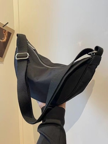 Crossbody bag design sense niche four seasons dumpling bag nylon bag crossbody sports unisex shoulder bag for men