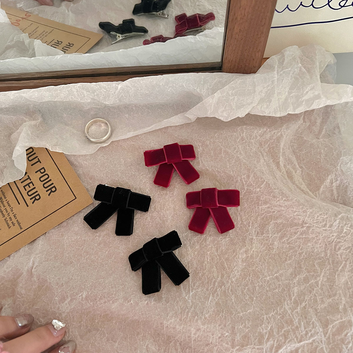 Pince à cheveux en velours ouïghour, petite pince pour le front, frange, épingle à cheveux cassée sur le côté, nœud pour l'automne et l'hiver, accessoires pour cheveux haut de gamme pour femmes_voghion.com