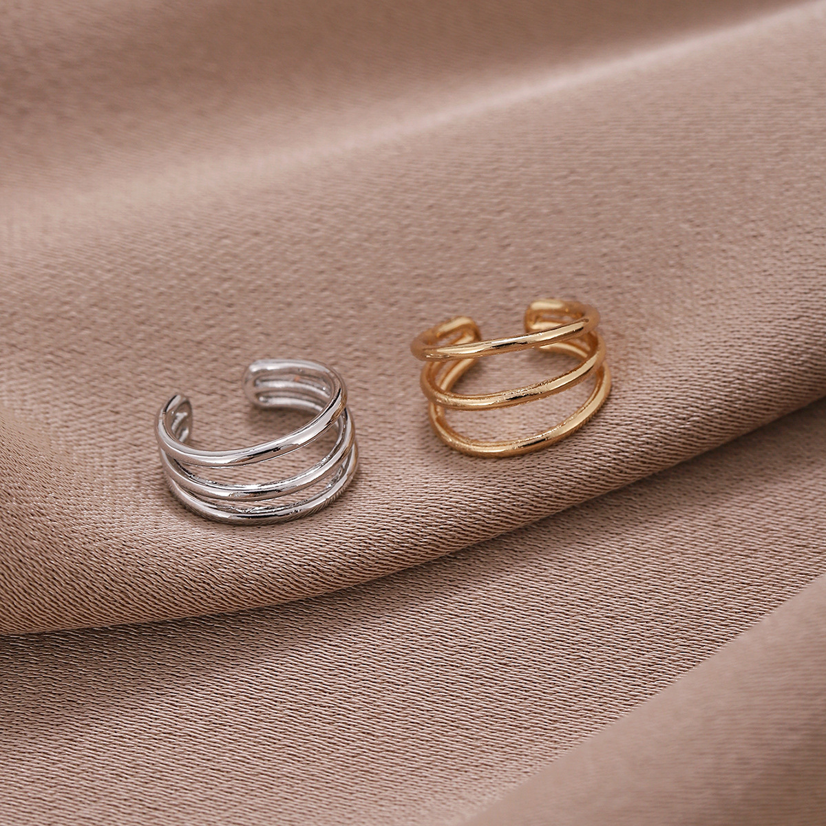 Estilo coreano personalizado pendientes simples de alta calidad en forma de U irregular clip de oreja cuadrada simple clip de hueso de oreja sin oreja al por mayor