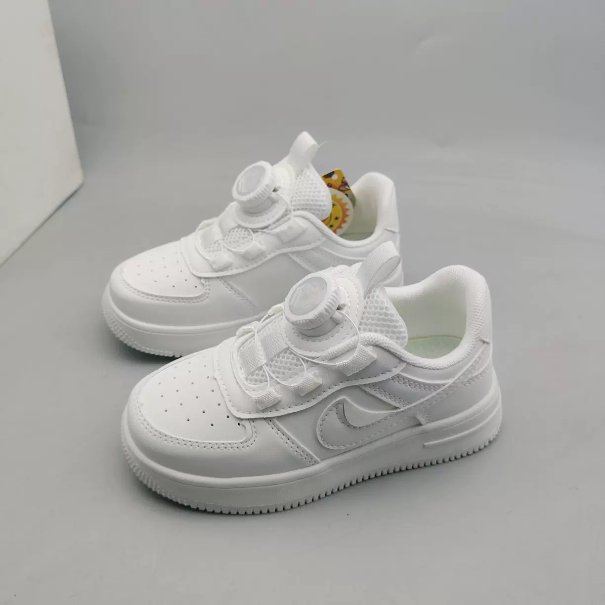 童鞋儿童小白鞋春秋新款皮面防水运动鞋白色板鞋