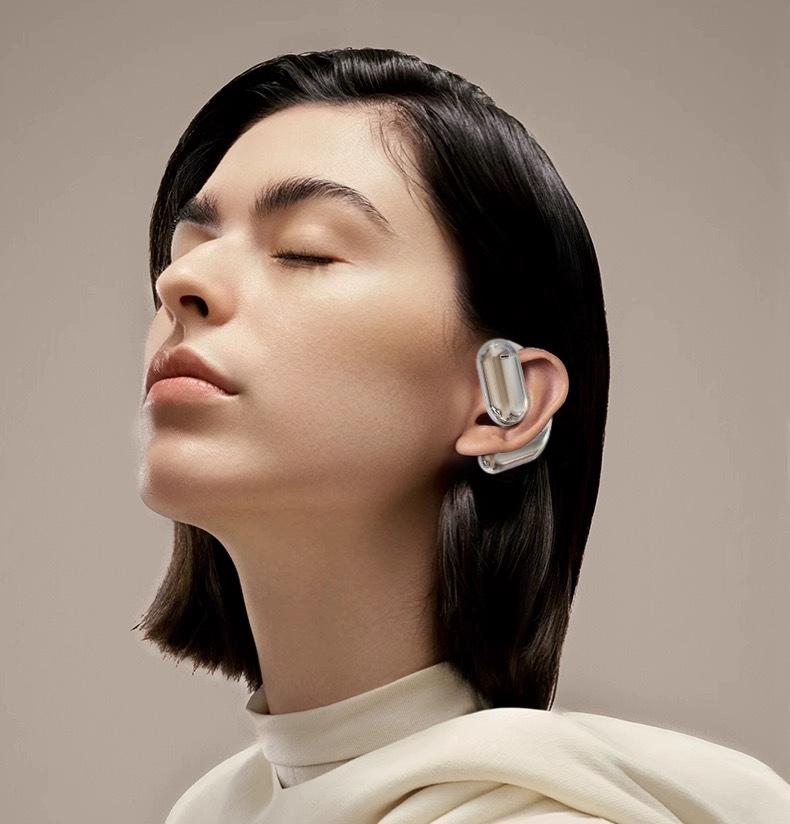 Cross-border bestselling ear-hook AI translation wireless Bluetooth earbuds Q16 running sports ear-hook design smart digital display