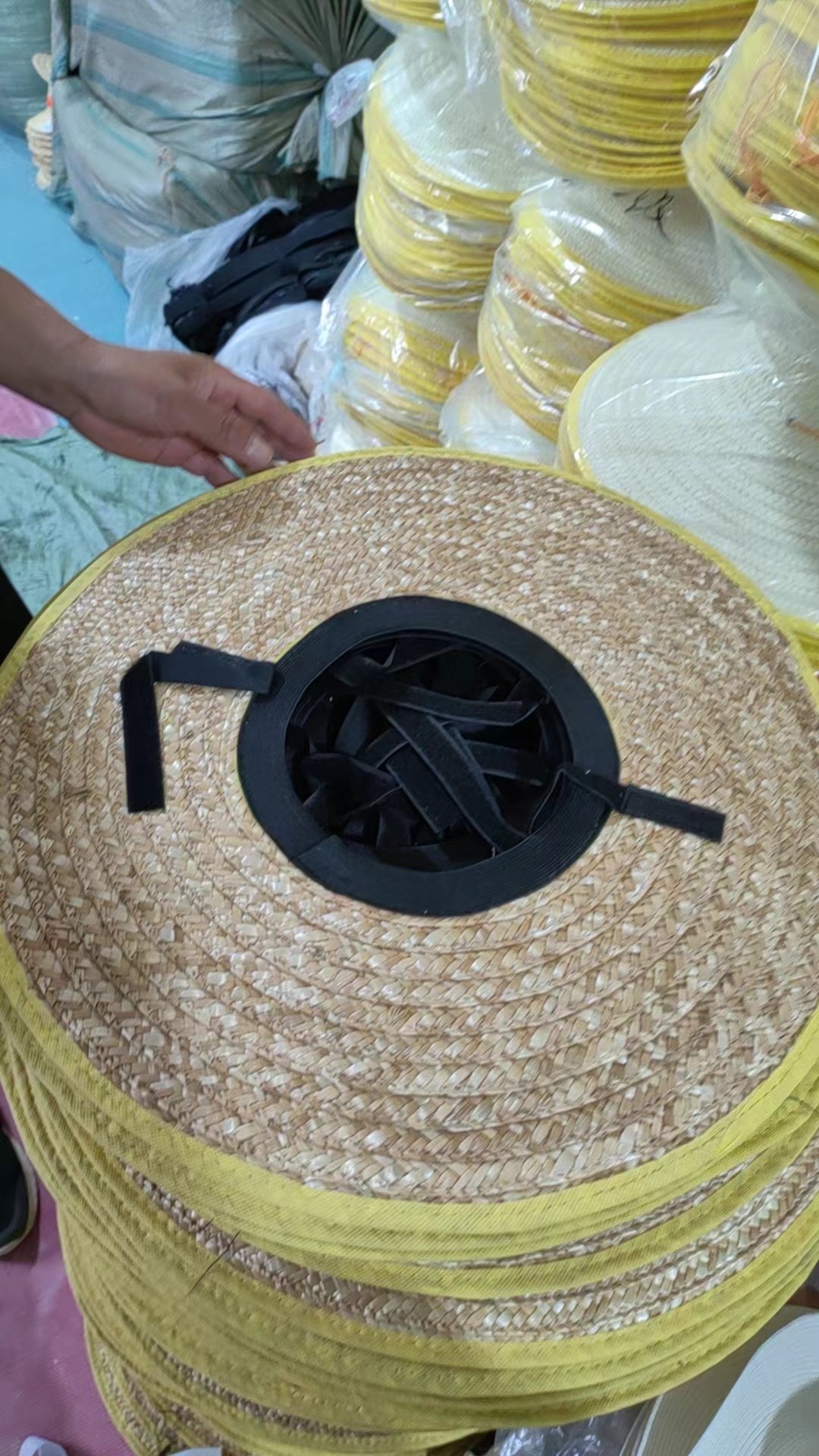 상단이 없는 노란색 가장자리 내부 후크 앤 루프 50cm