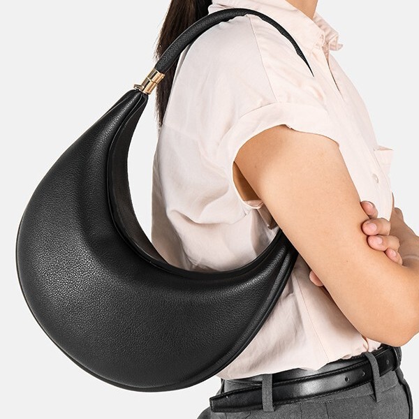 Casual Bag for Women 2025 New High-End Versatile Handbag Black Shoulder Lock Armpit Bag Crescent Bag Pu