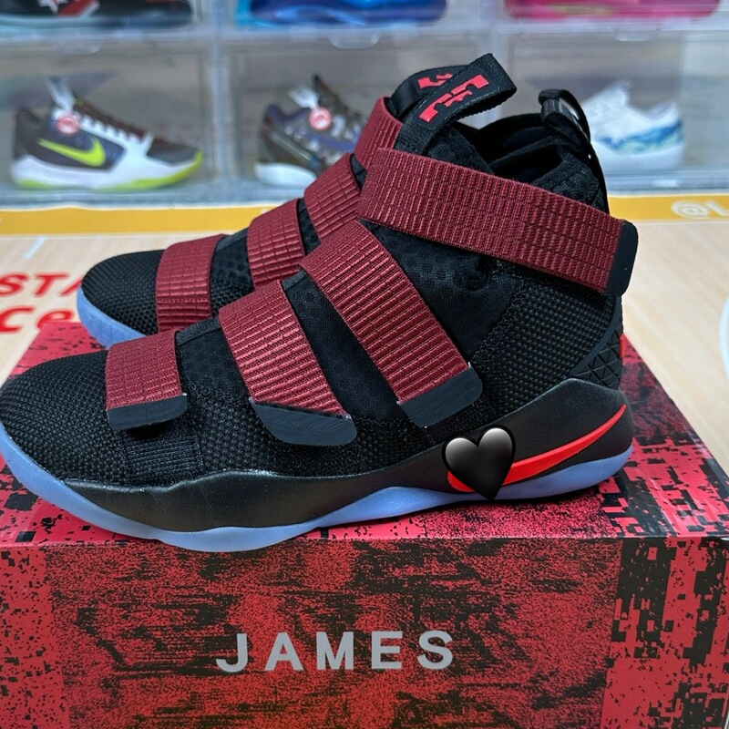 New Product Lebron Soldier 11 James Warrior 11Th Generation White Golden High-Top Lbj11 Ambassador Practical Basketball Shoes Outer