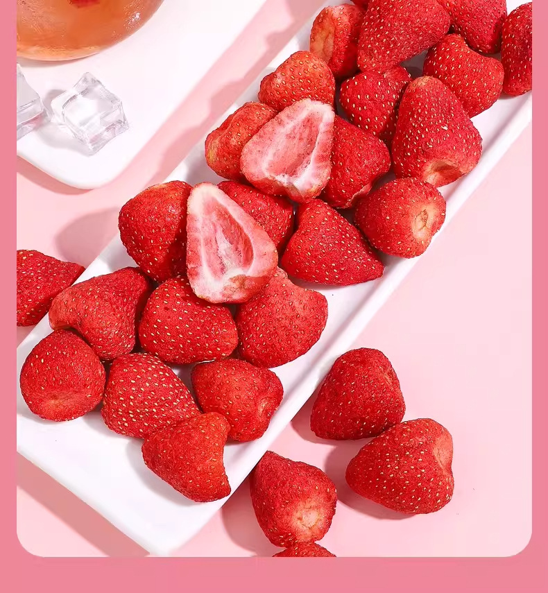 Freeze Dried Strawberry Slices 500g Whole Crisp Fruit for Baking Snacks and Desserts in use