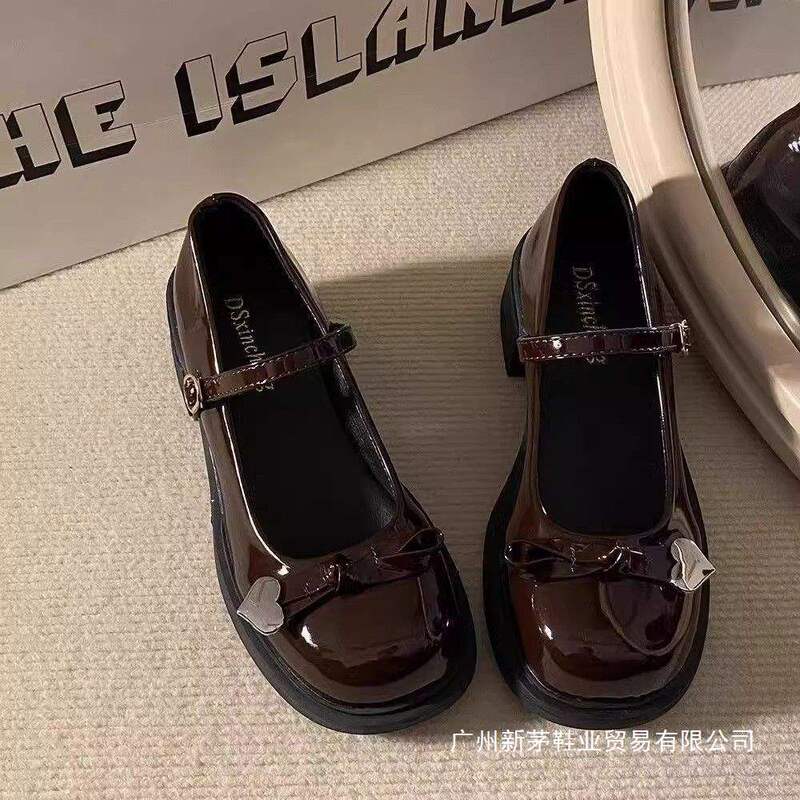Zhao Lusi's Same Style French Retro Leather Shoes for Women, 2025 Spring/Summer New Versatile Heart-Shaped Bow Mary Jane Shoes