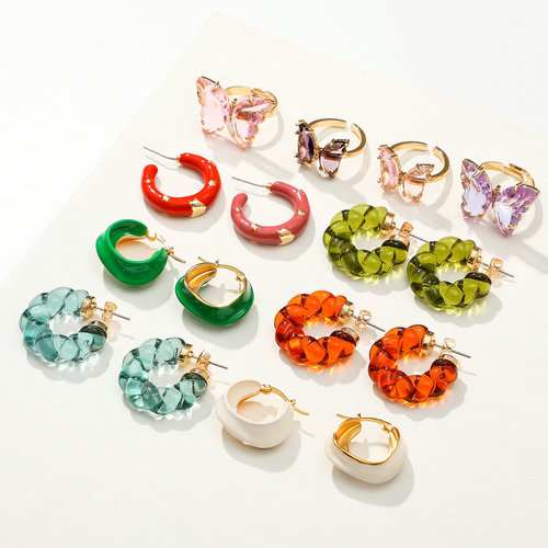 Minimalist Daily Jewelry Solid Color Transparent Resin C-shaped Earrings Women's Resin Twist Hoop Earrings